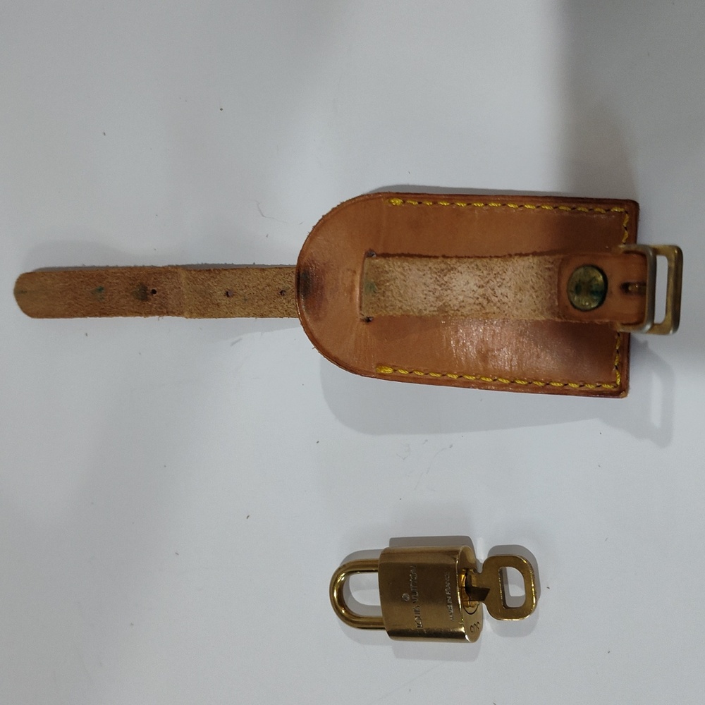 Louis Vuitton Tan Leather Luggage Tag with Gold Lock #305 - Picture 7 of 7